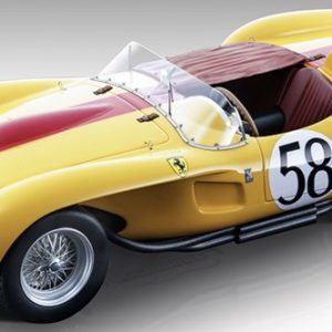 vieille voiture de course jaune et rouge cabriolet italienne