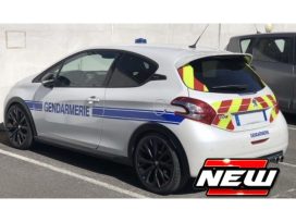 voiture de police française blanche