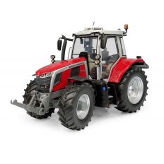 gros tracteur agricole rouge et noire