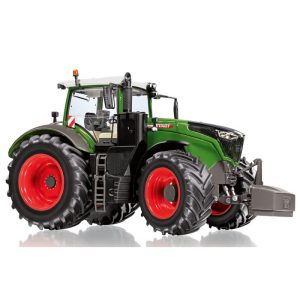 gros tracteur agricole vert et rouge