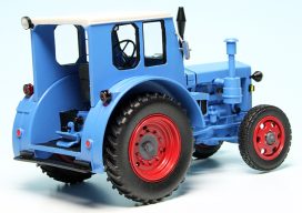 vieux tracteur agricole bleu