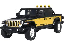 vieille grosse jeep jaune et noire