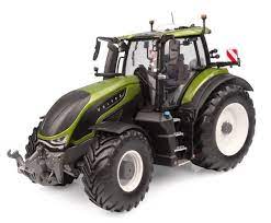 tracteur agricole vert