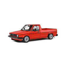 vieille voiture pick up rouge