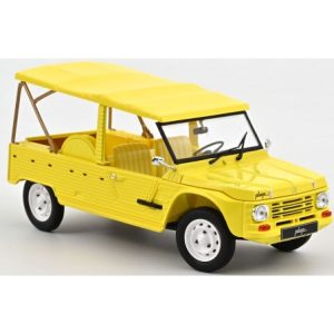 vieille voiture française jaune