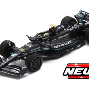 voiture de course formule 1 noire