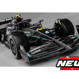 voiture de course formule 1 noire