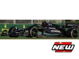 voiture de course formule 1 noire