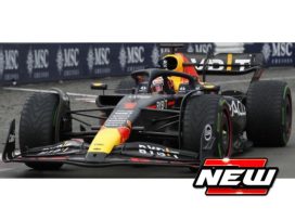 voiture de course formule 1 noire