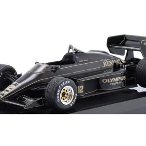 voiture de course formule 1 noire vieux modèle