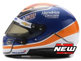 casque de pilote de formule 1 bleu et orange