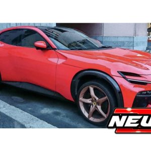 voiture suv italienne de sport rouge