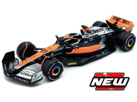 voiture de course formule 1 orange et noire