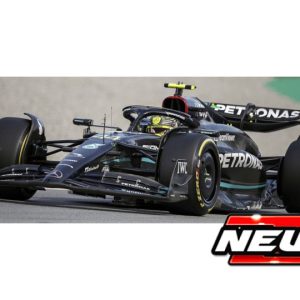 voiture de course formule 1 noire