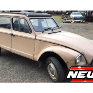 vieille voiture beige