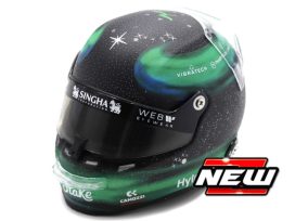 casque de pilote de course vert et noir