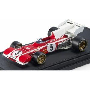 vieille voiture de course formule 1 rouge