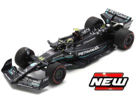 voiture de course formule 1 noire