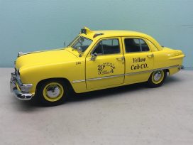 vieille voiture taxi jaune americaine