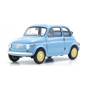 vieille petite voiture italienne bleu