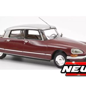 vieille voiture de luxe française rouge