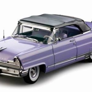 vieille voiture americaine mauve