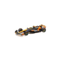 voiture de course formule 1 orange