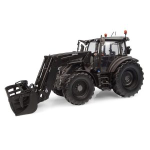 tracteur agricole noire