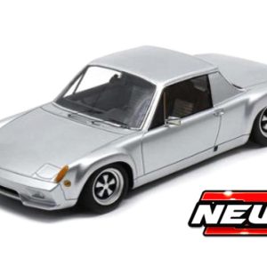 vieille voiture de sport coupe