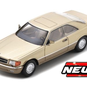 vieille voiture de luxe coupe jaune