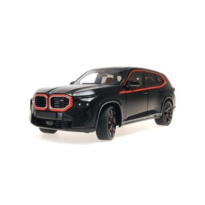 voiture jeep suv noire et rouge