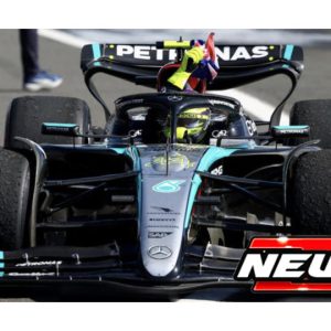 voiture de course formule 1 grise