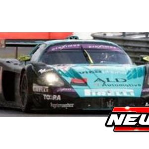 vieille voiture de course verte et noire