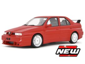 vieille voiture de sport italienne rouge