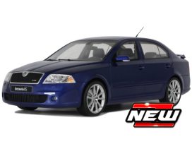 voiture berline bleu