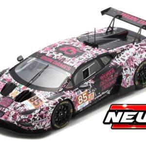 voiture de course noire et rose