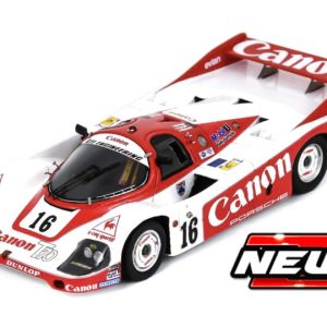 vieille voiture de course rouge et blanche