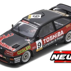 vieille voiture de course noire et rouge