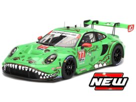 voiture de course verte