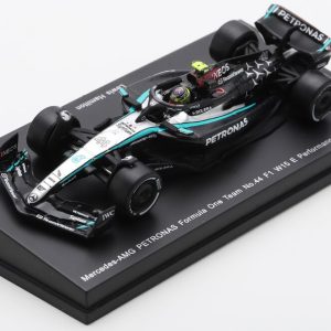 voiture de course formule 1 grise et verte