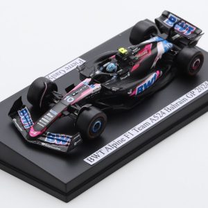 voiture de course formule 1 rose et bleu