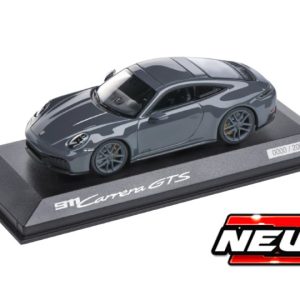 voiture de sport coupe grise