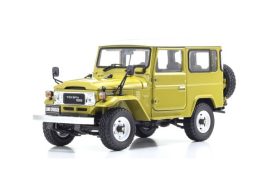 vieille voiture jeep brun clair