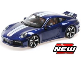 voiture de sport allemande coupe bleu et blanche