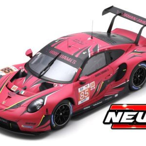 voiture de course allemande rose