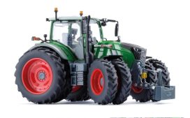 gros tracteur agricole vert