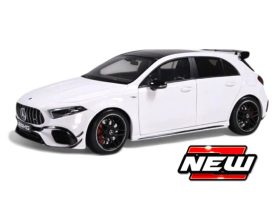 voiture de sport petite blanche