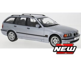 vieille voiture break grise allemande