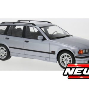 vieille voiture break grise allemande