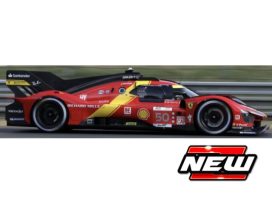 voiture de course italienne rouge